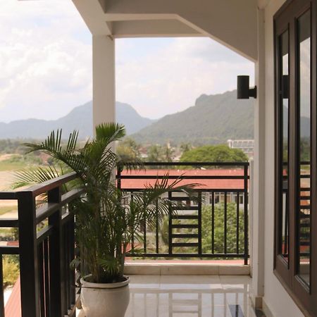 Vang Vieng Consiana Hotel エクステリア 写真