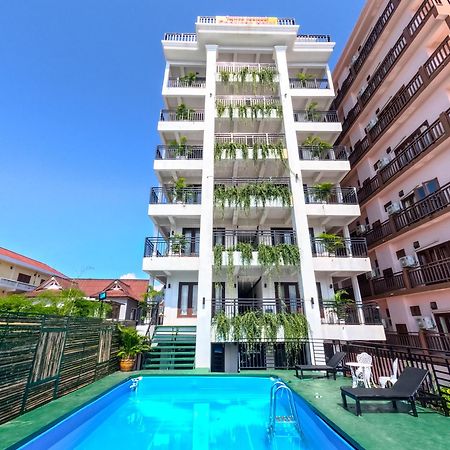 Vang Vieng Consiana Hotel エクステリア 写真