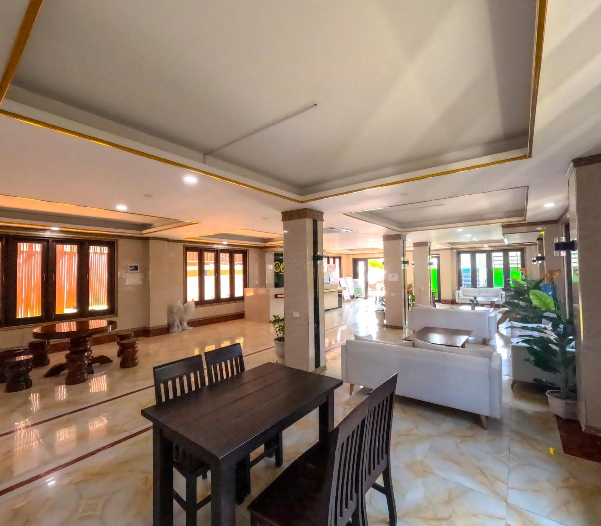 Vang Vieng Consiana Hotel エクステリア 写真