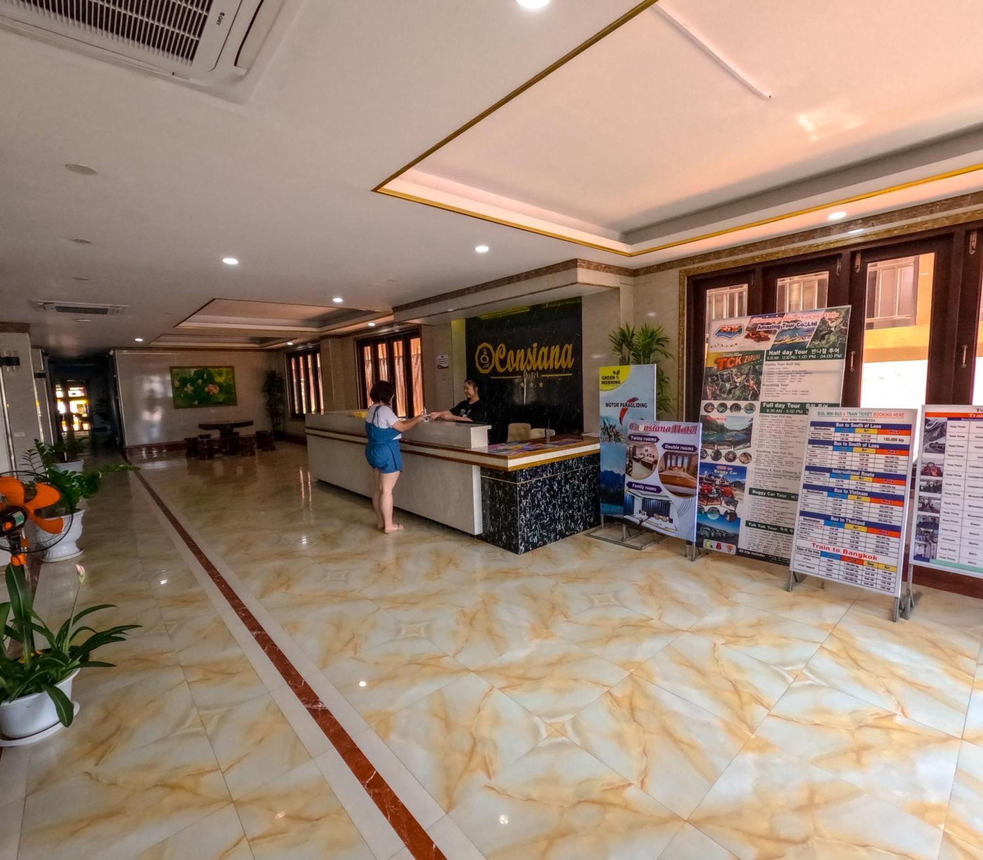 Vang Vieng Consiana Hotel エクステリア 写真