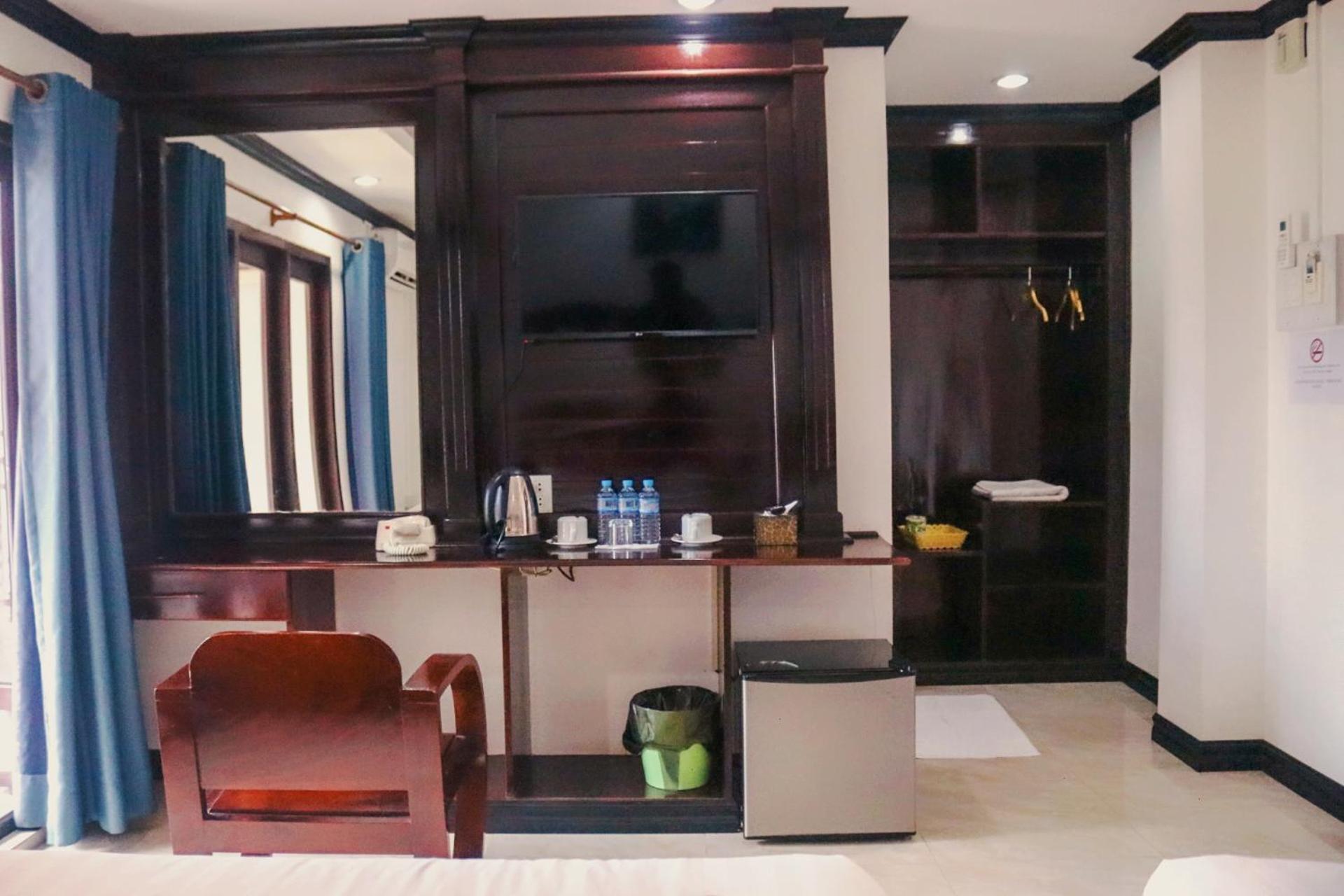 Vang Vieng Consiana Hotel エクステリア 写真
